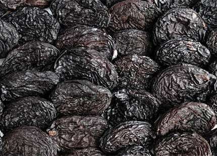 &nbsp; &nbsp; &nbsp; &nbsp; &nbsp; &nbsp; &nbsp; &nbsp; &nbsp;Dried Plums